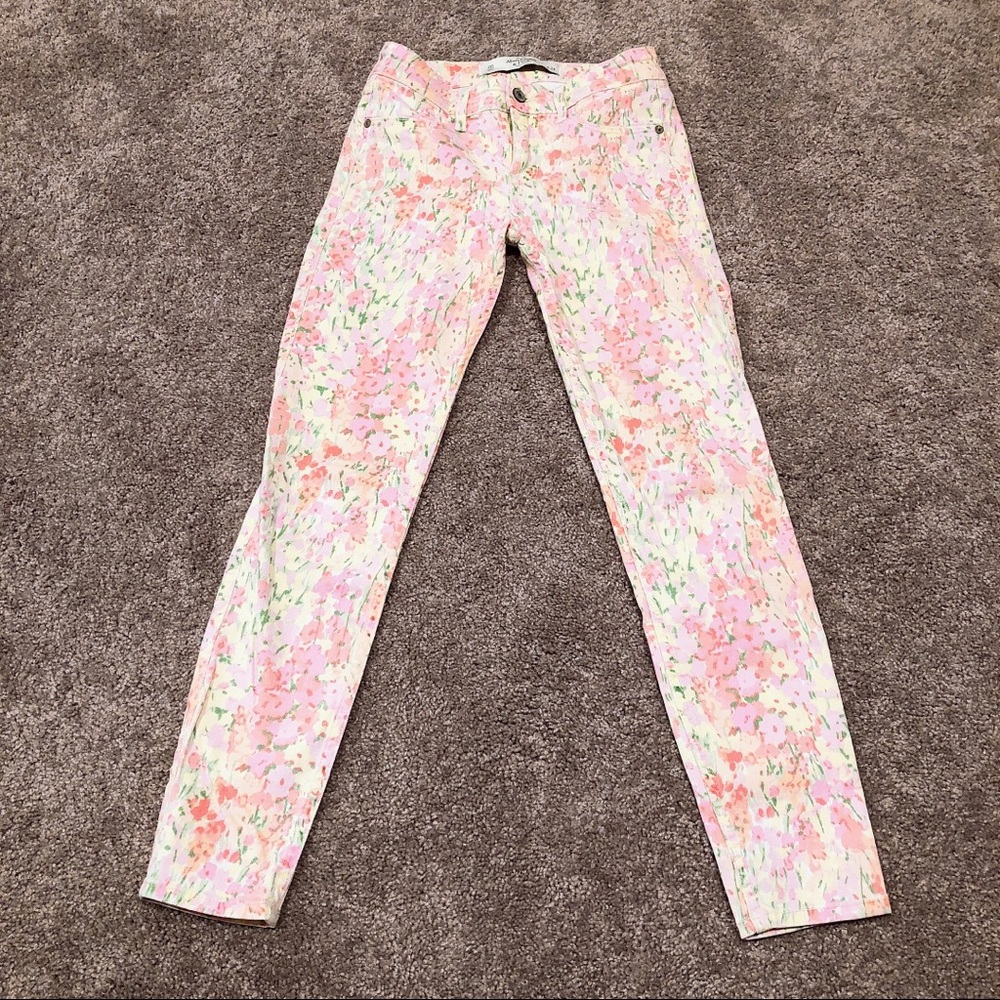 Abercrombie & Fitch Floral Pants